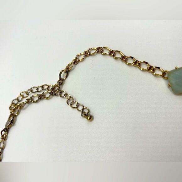 *3/$20* Light green and gold tone statement necklace - Picture 5 of 5